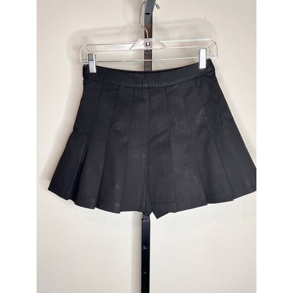 Better Me Hash High Waisted Pleated Mini Skirt with Built-In Short Black Small - Picture 4 of 7